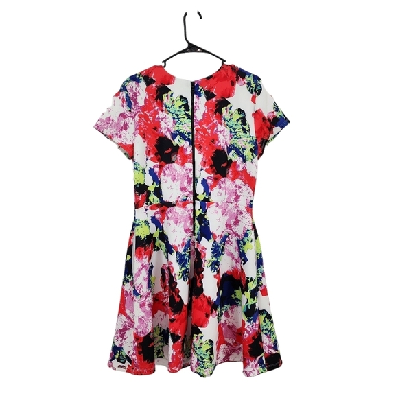 Milly For Design Nation Women's Rosabella Floral Short Sleeve Skater Dress - 12 - Picture 6 of 7
